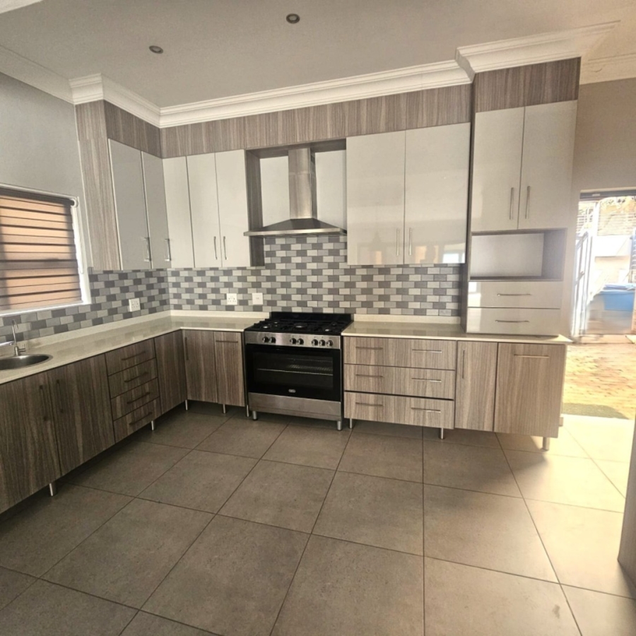 To Let 3 Bedroom Property for Rent in Boschdal North West